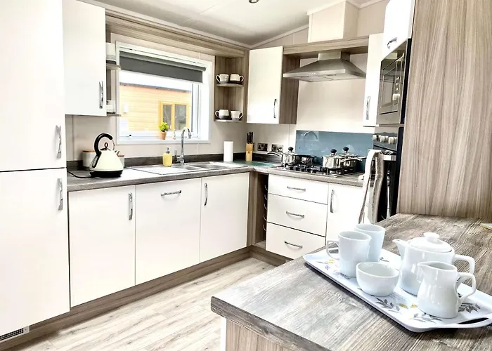 Holiday home The Yorkshire Burrow With Hot Tub *