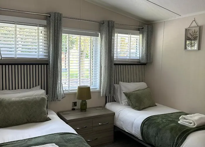 The Yorkshire Burrow With Hot Tub Holiday home York