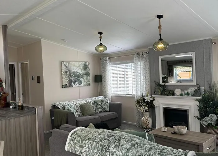 The Yorkshire Burrow With Hot Tub Holiday home *