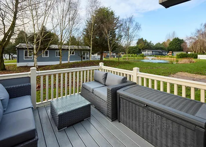 The Yorkshire Burrow With Hot Tub Holiday home York