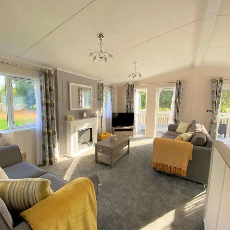 The Yorkshire Burrow With Hot Tub Holiday home *